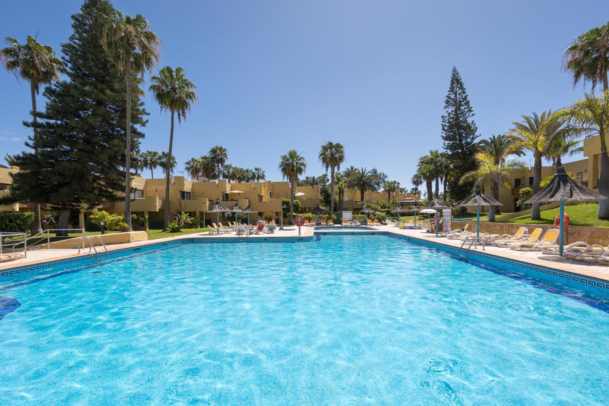 Home2Book Pool & Tennis Court Cozy Apt, Κοραλέχο Εξωτερικό φωτογραφία